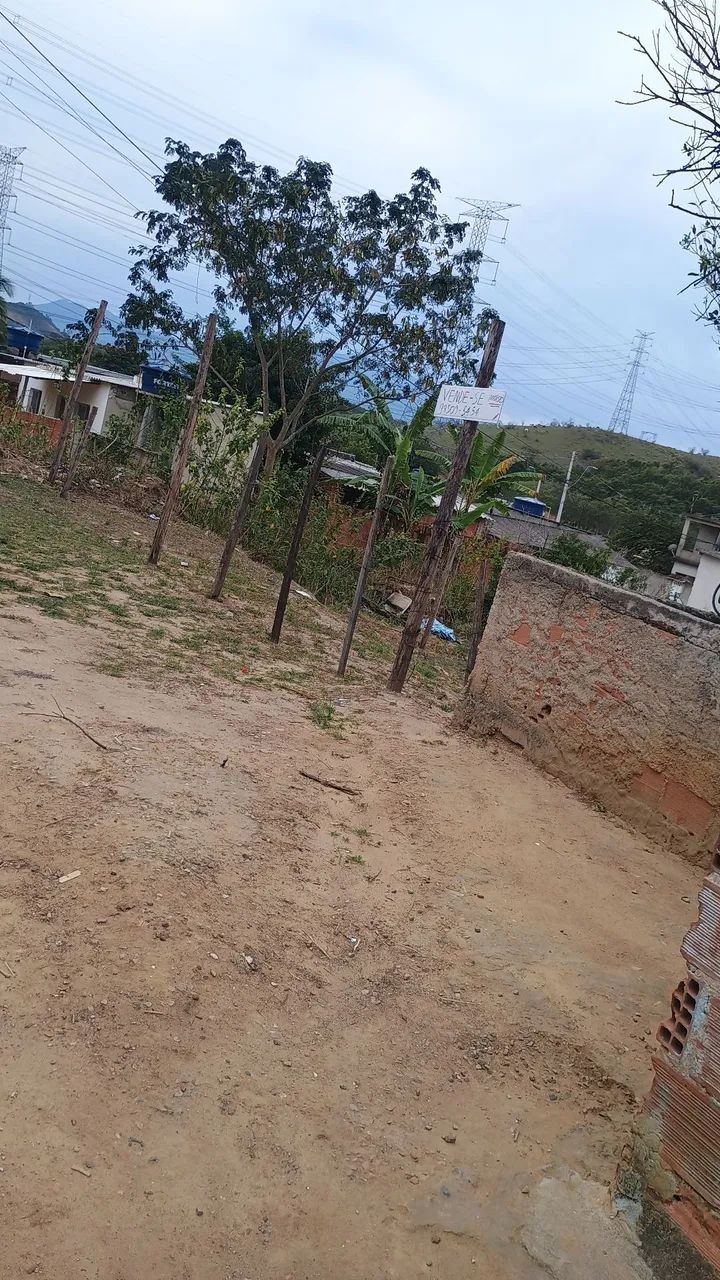 Terreno com pequena casa com água e luz  - Foto 3