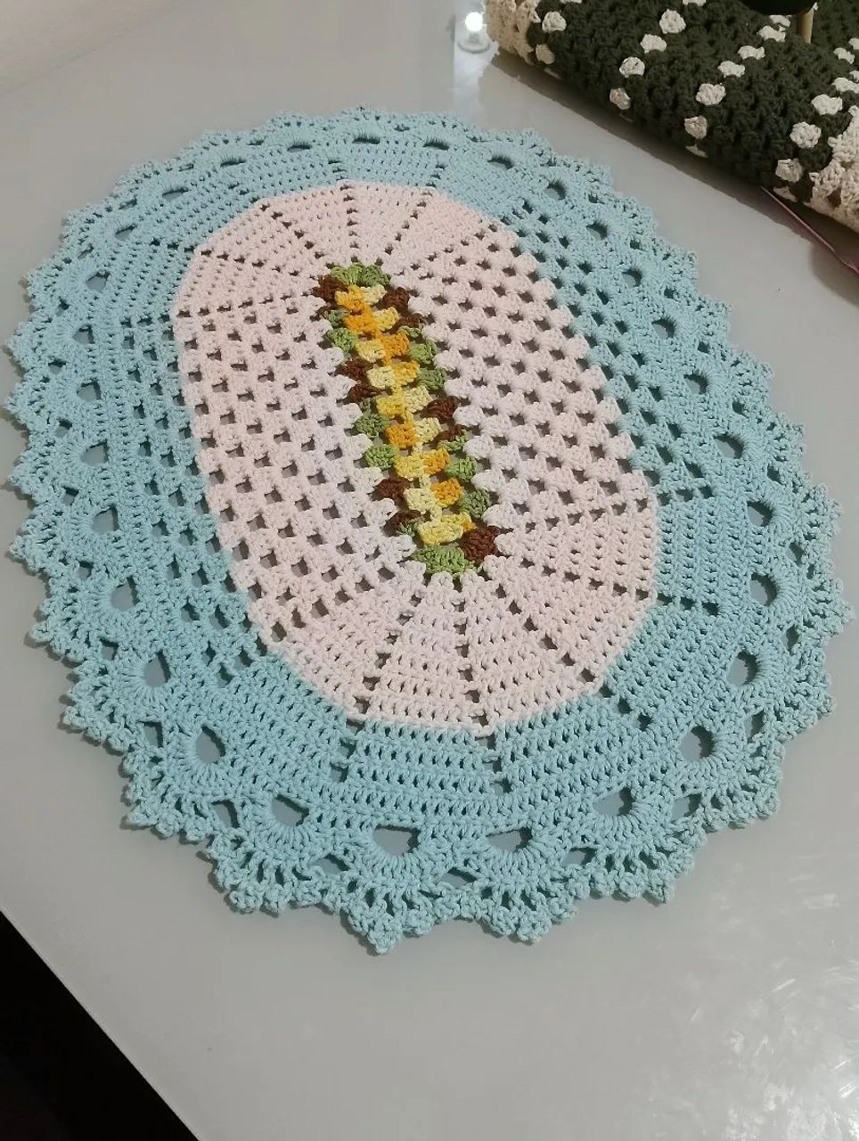 Tapete oval em crochê ?