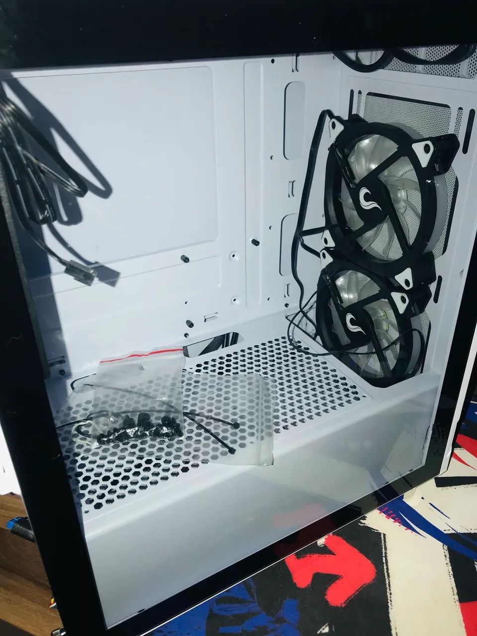 Gabinete gamer branco com fans  - Foto 2