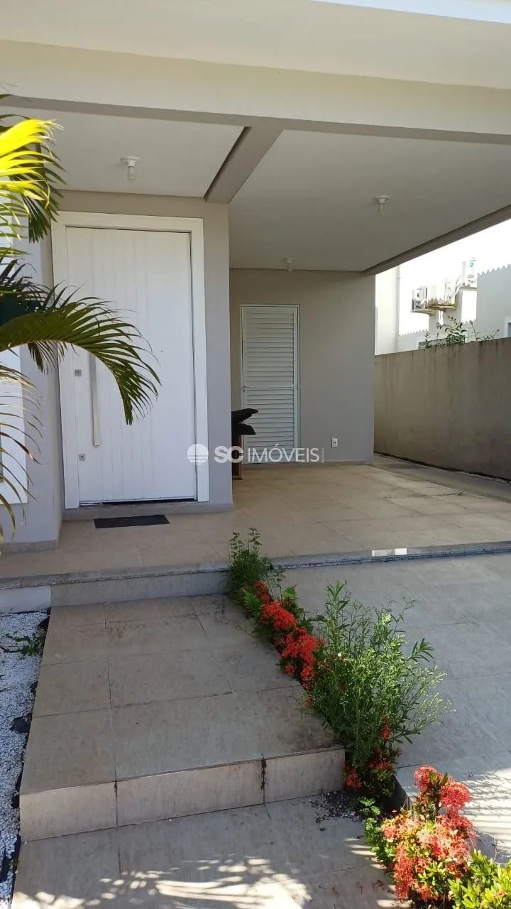 Sobrado com piscina em área nobre - Foto 5