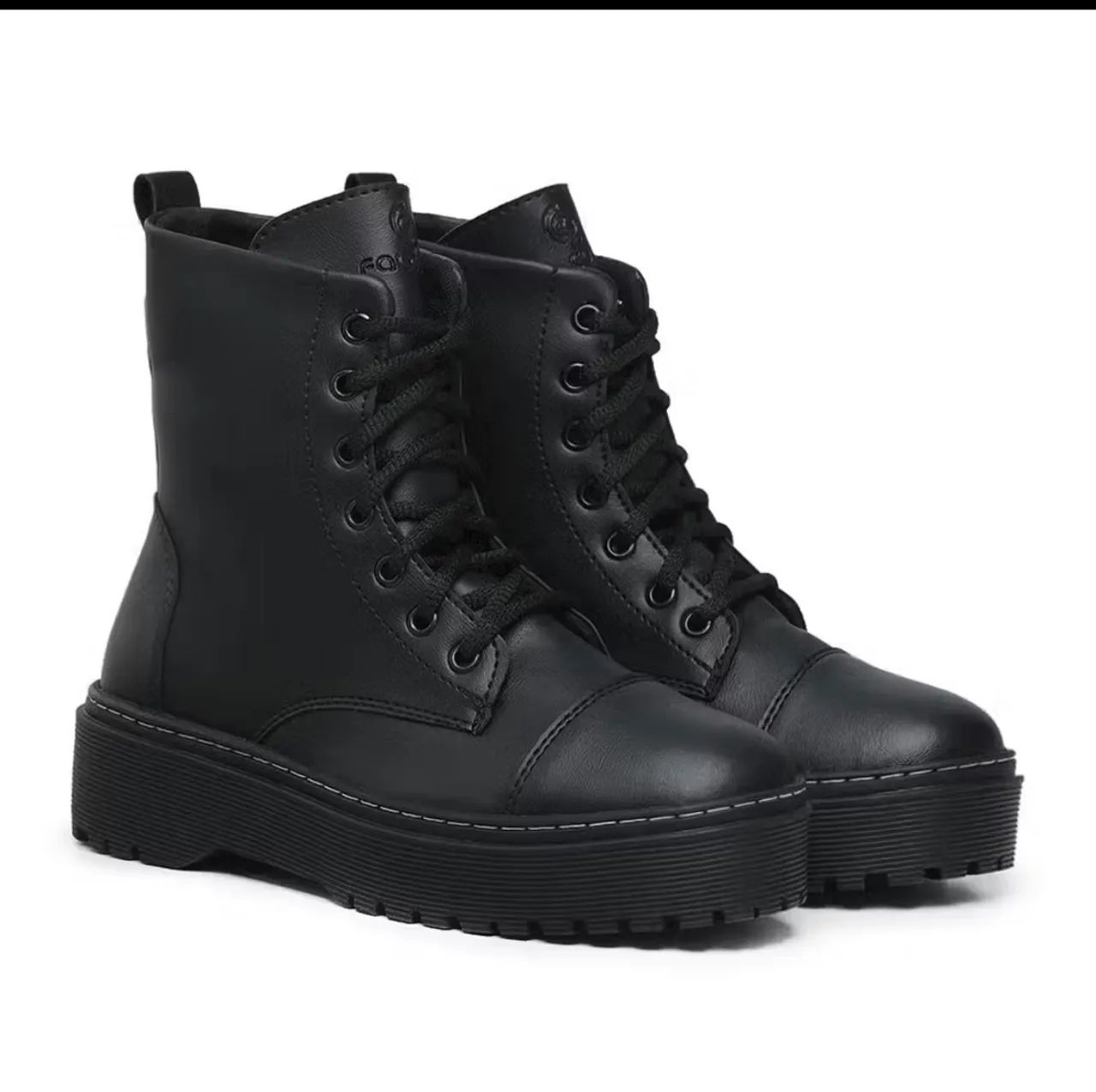 Bota coturno cano curto salto flatform número 36