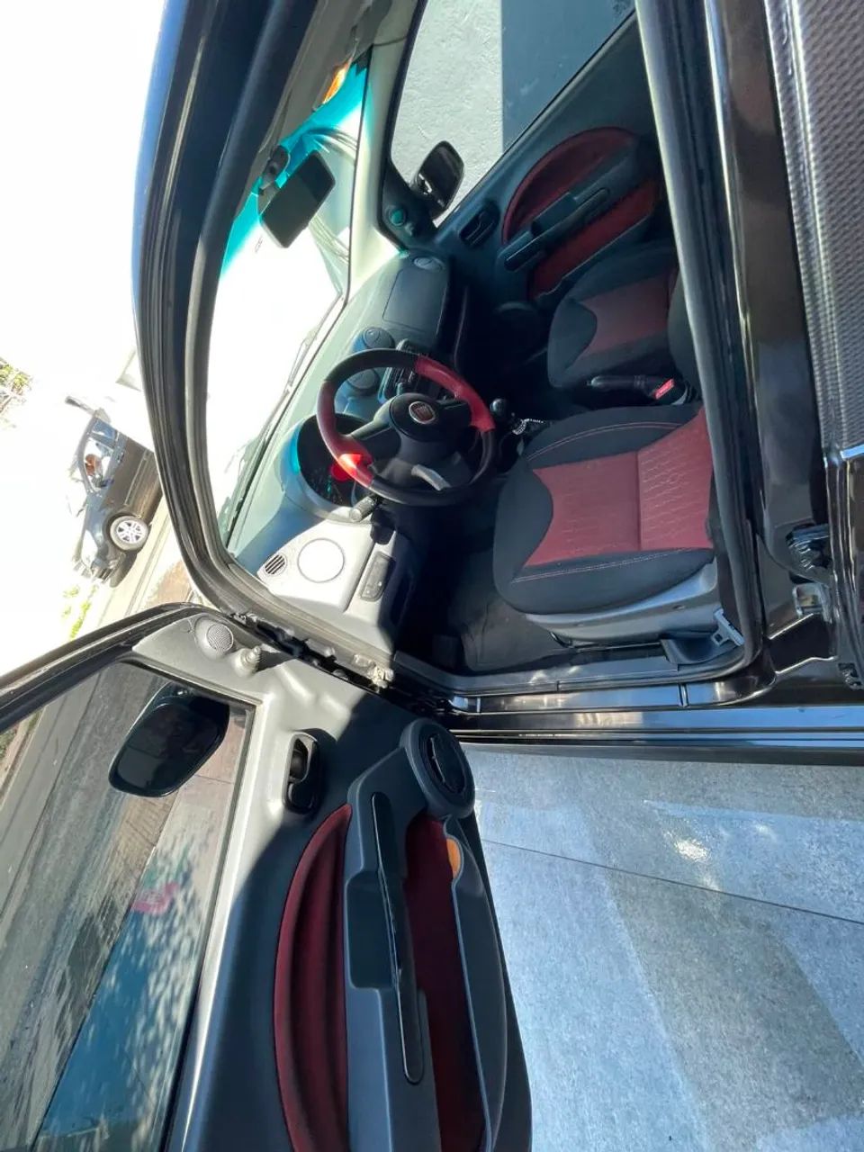 Fiat Uno Sporting 1.4 EVO Fire Flex 8V 4P 2012 - Foto 5