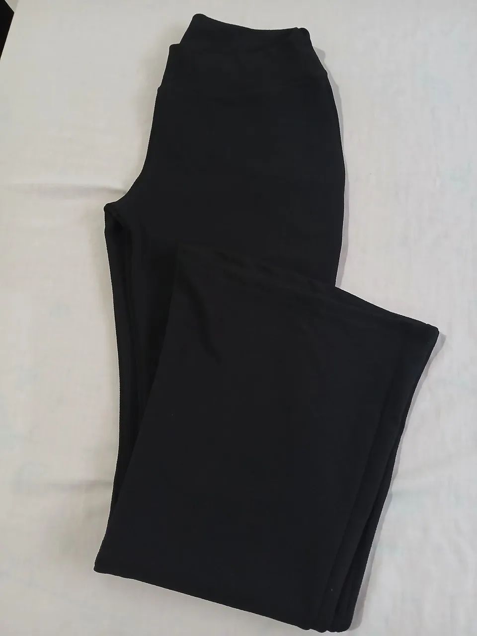 Calça feminina malha preta  flare - Foto 2