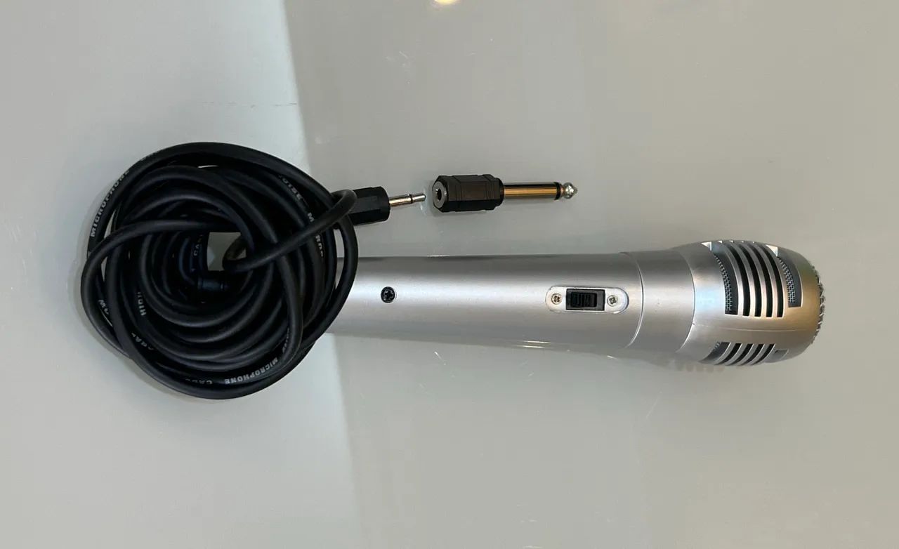 Microfone com adaptador novo nunca usado 