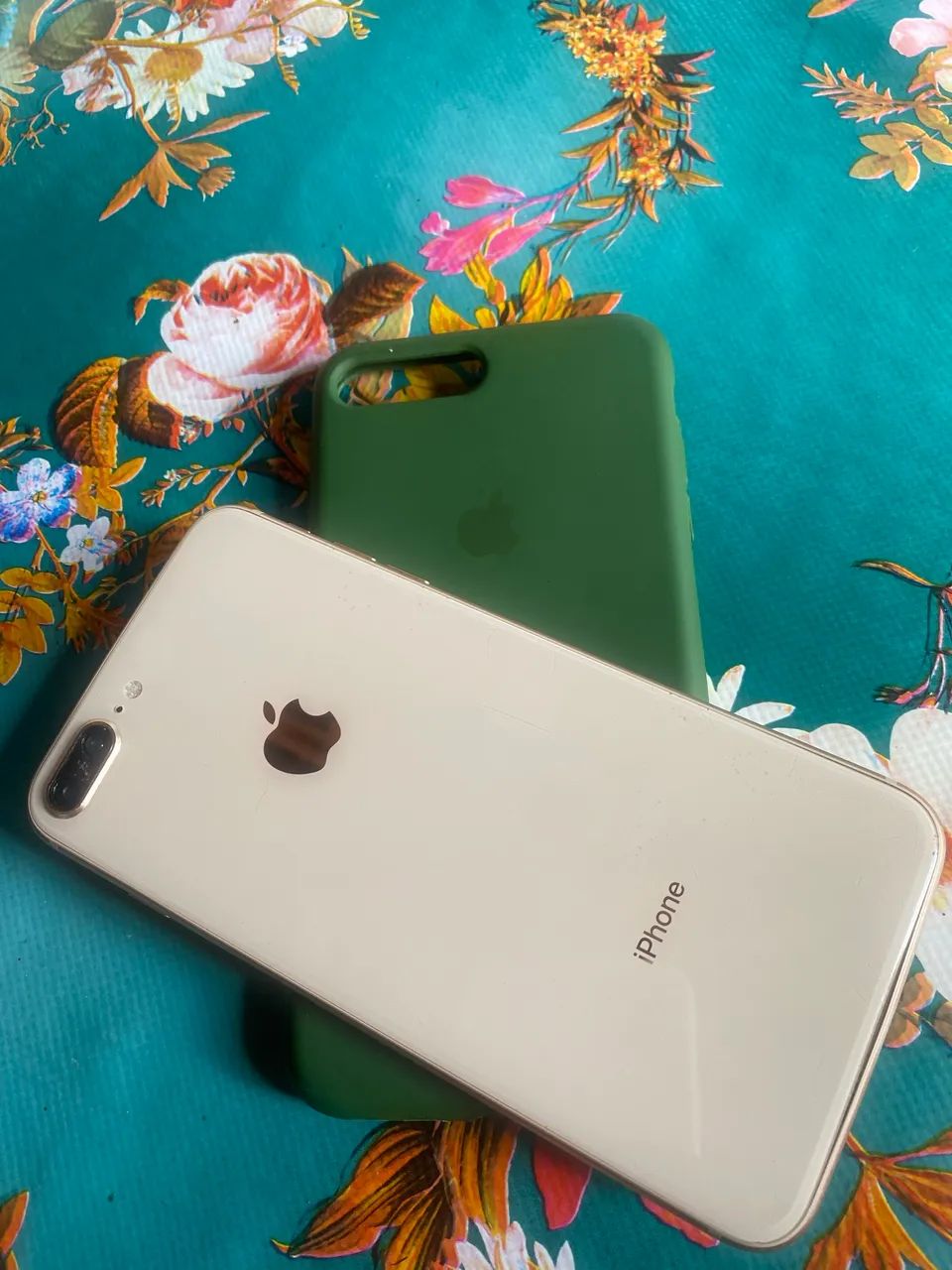 IPHONE 8 PLUS 