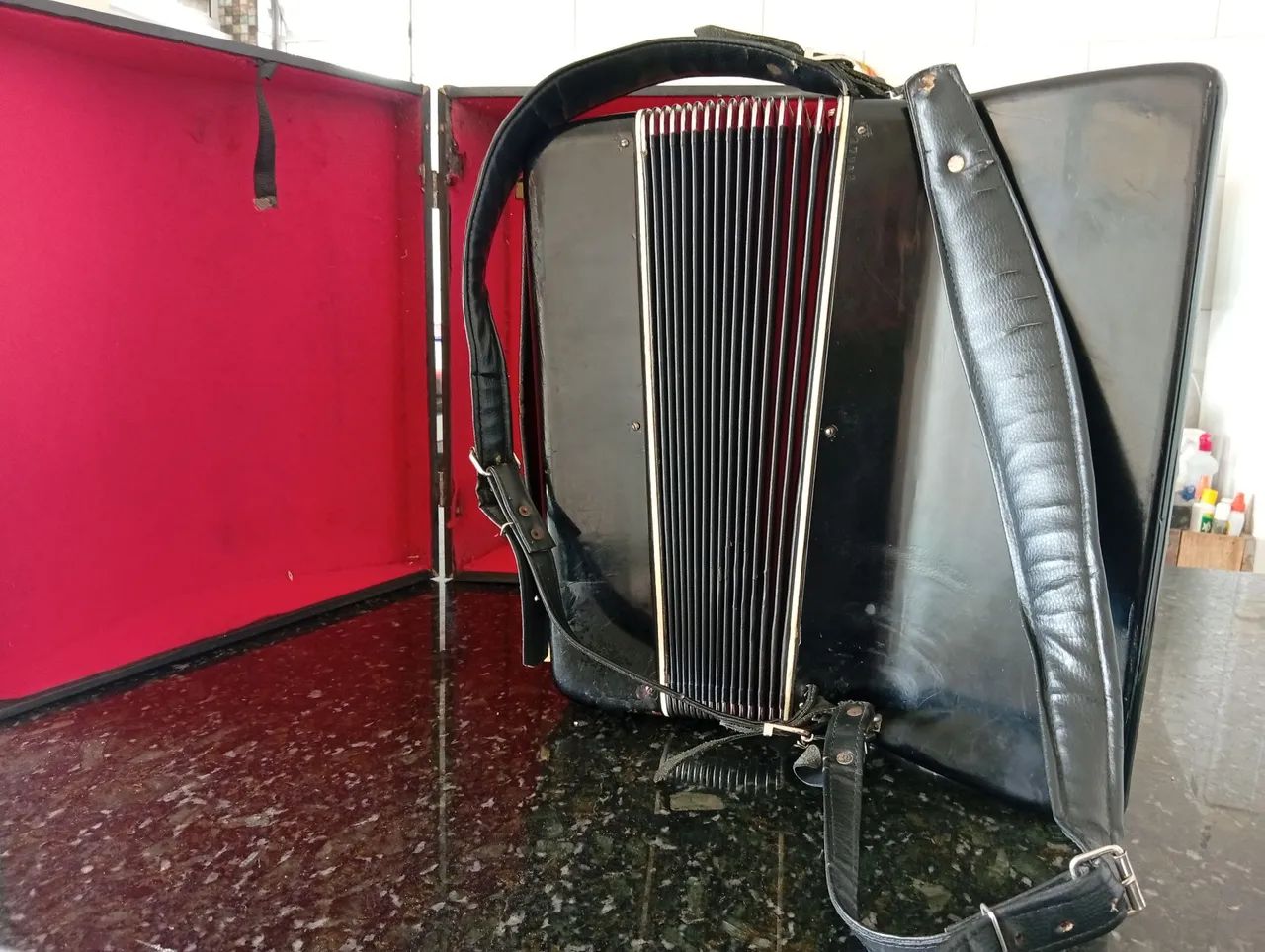 Acordeon Todeschini 80 baixos elétrica  - Foto 4