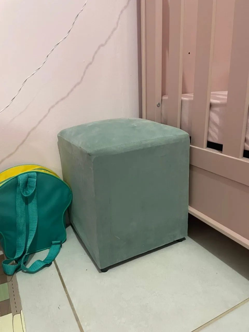 CADEIRA DE AMAMENTAÇÃO, ALMOFADA E PUFF  - Foto 4
