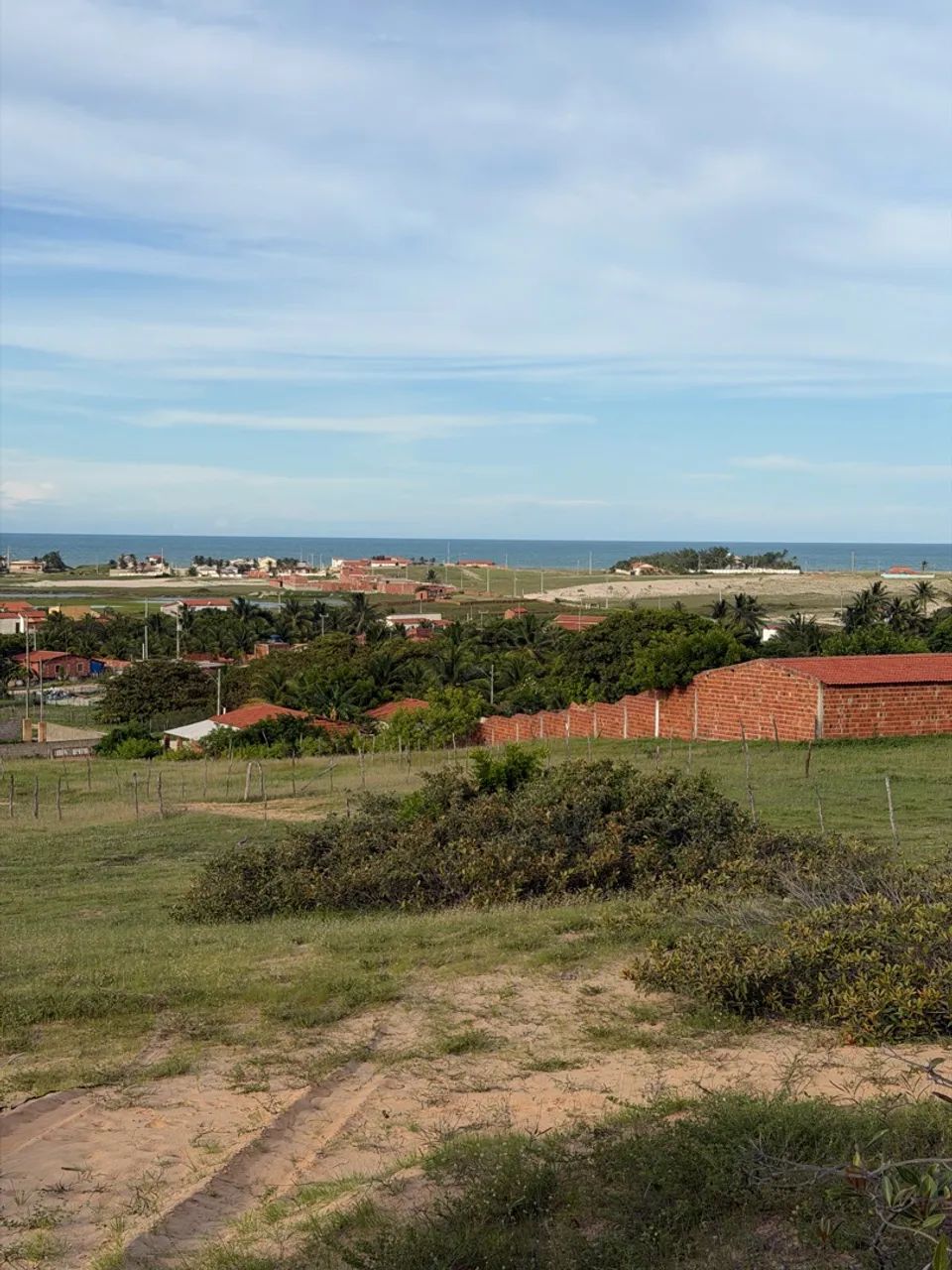 Vendo ou troco Terreno documentado inteiro 6850m2 com vista mar e dunas morro branco  - Foto 3