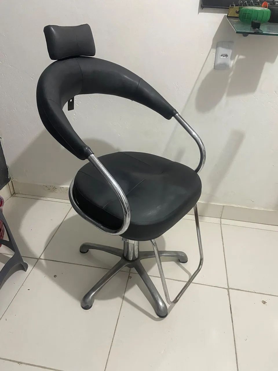 Cadeira para barbearia/salão estado de nova  - Foto 2