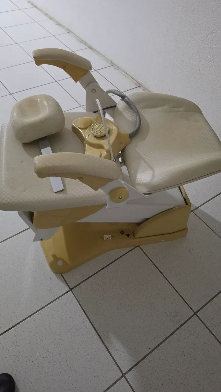 Cadeira Oftalmo Radiológica - Foto 3