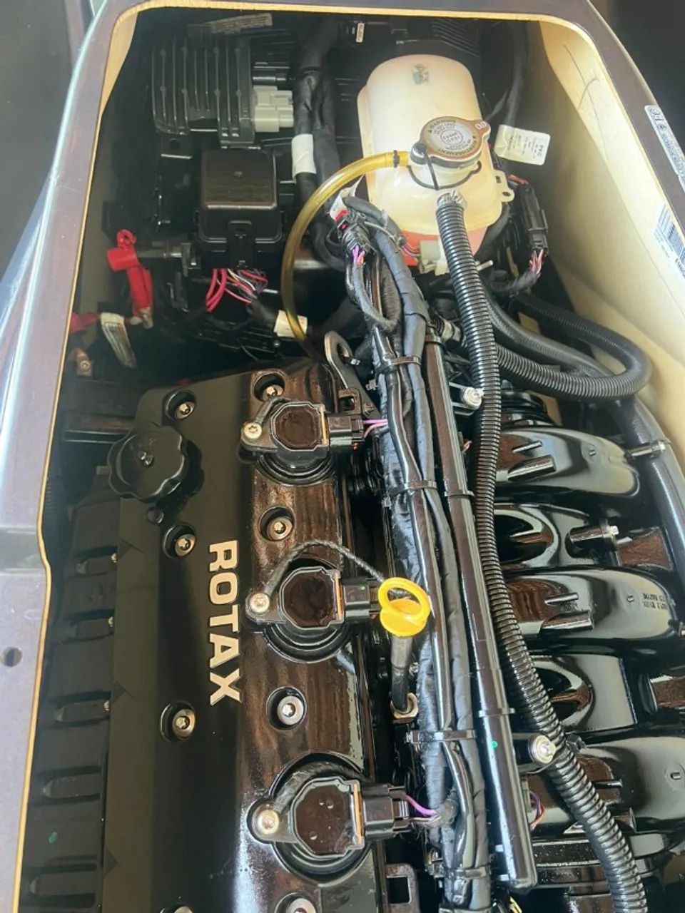 GTX 230, ano 2021, segundo dono  - Foto 4