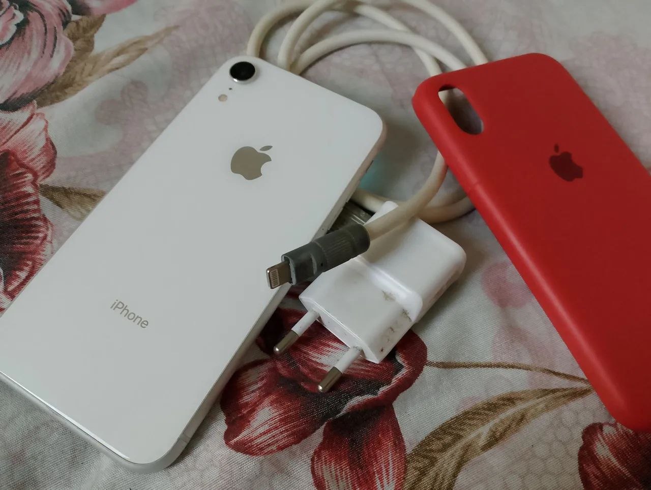 【Peachi】Phone XR 3色セット 本体 iPhone XR 64gb - Celulares e Smartphones - Barra da Tijuca, Rio de