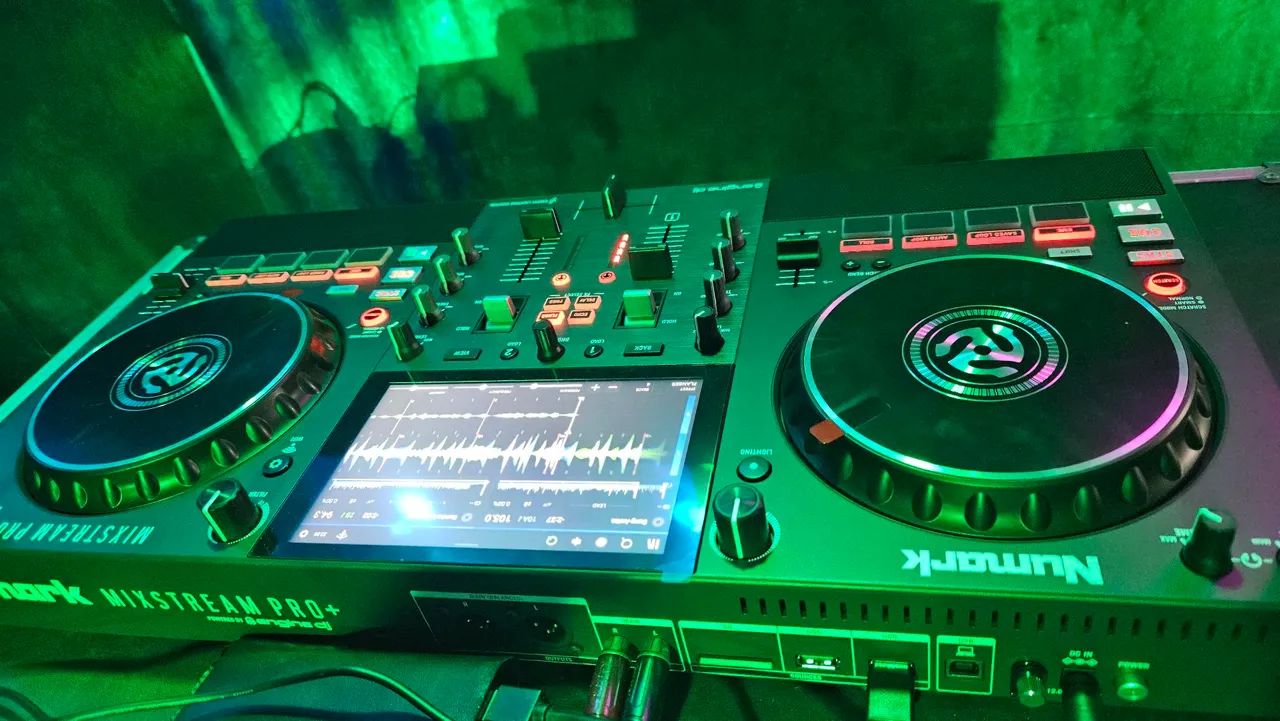 Controladora Numark Mixstream Pro 2 Decks - Foto 2