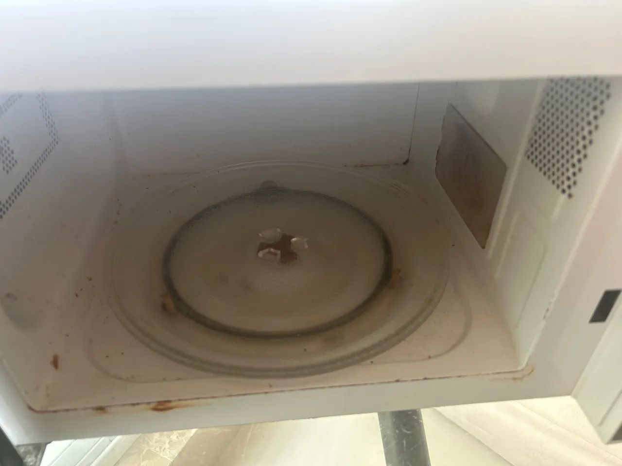 COM DEFEITO - microondas  - Foto 4
