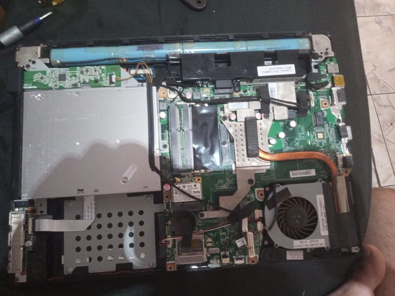 Notebook Positivo Unique TV S2065 - Para Conserto está sem memória ram - Foto 4