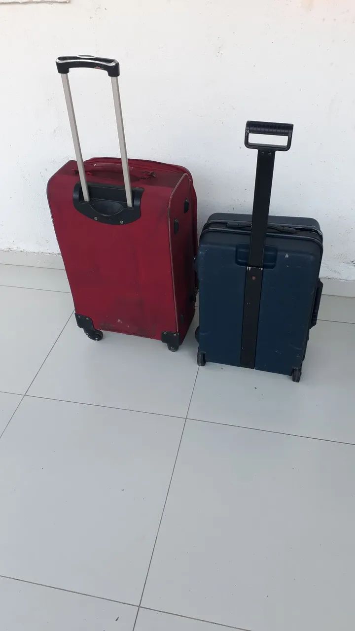 Vendo 2 malas ,100 reais cada uma  - Foto 3