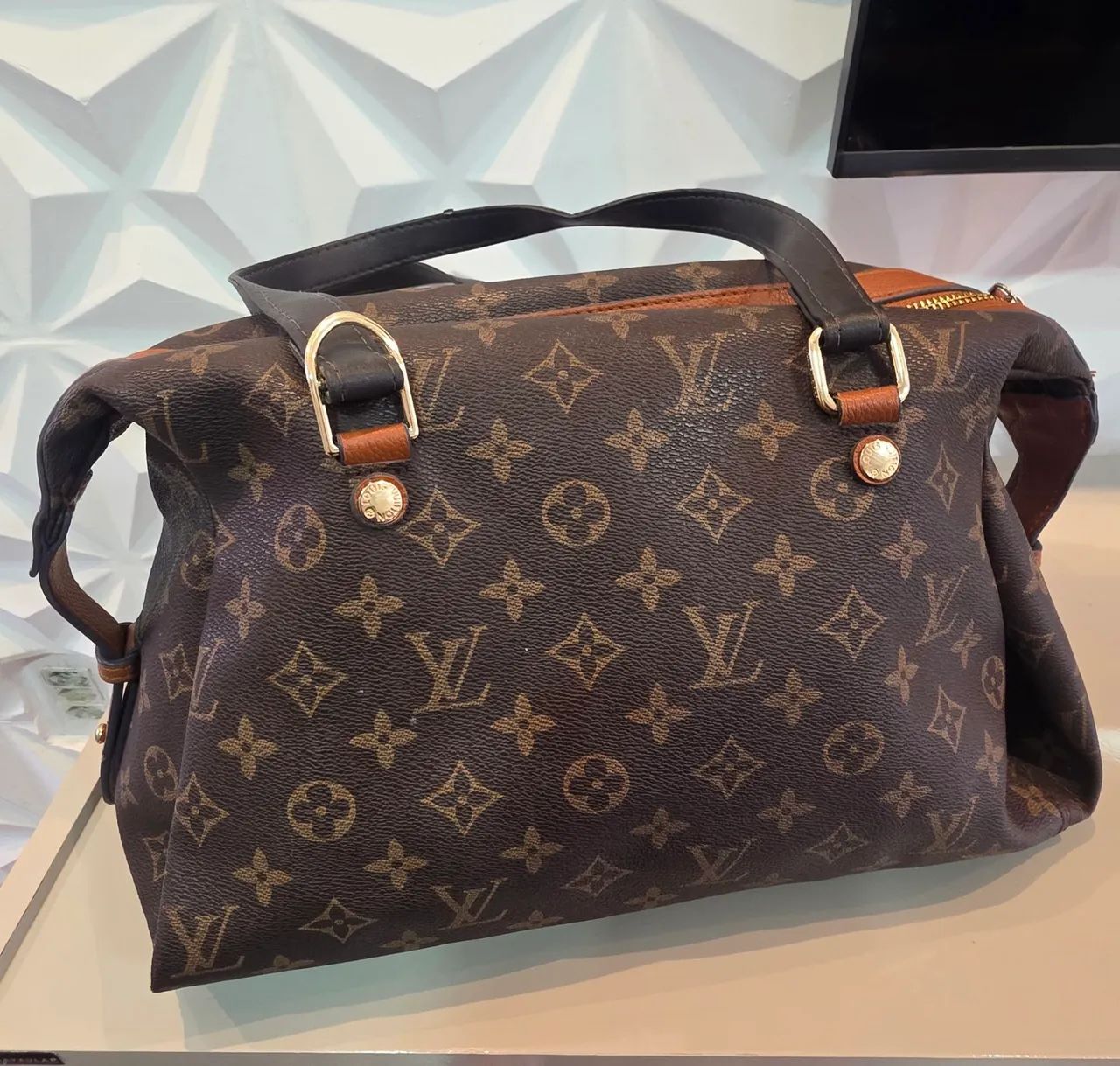 Bolsa primeira linha lv