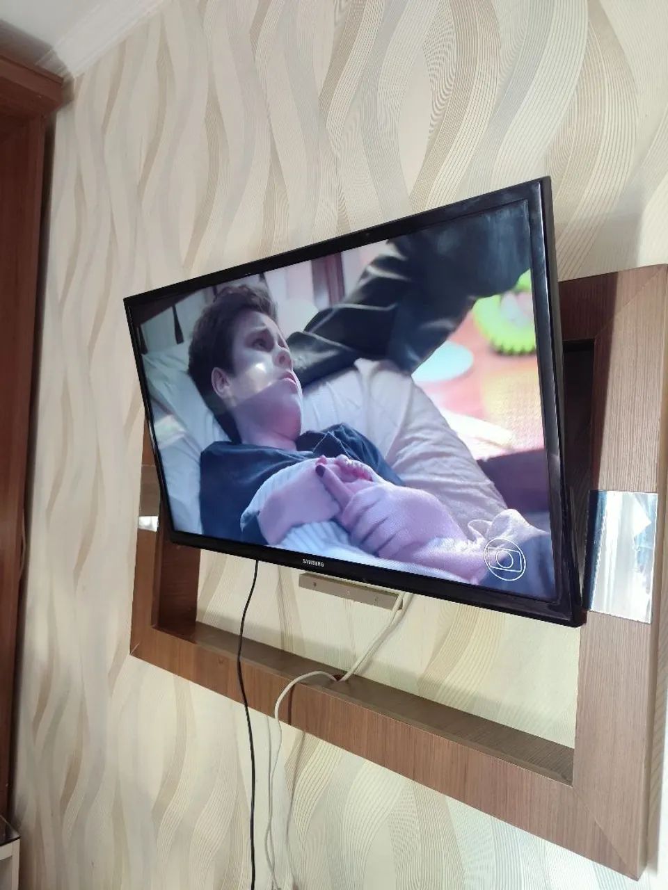 TV Samsung 32" LED - UN32FH4205G - Foto 2
