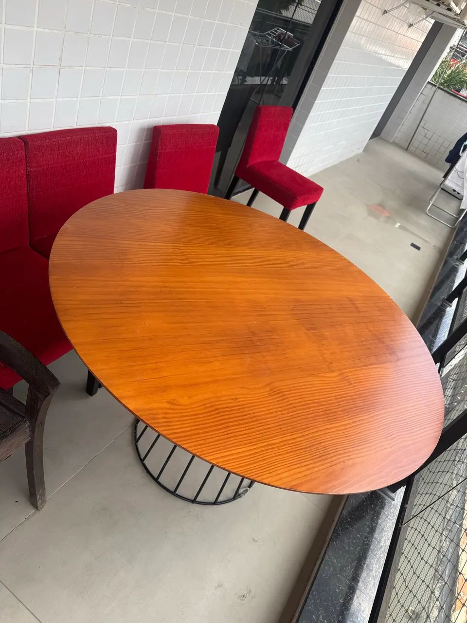 Mesa Tok Stok raiada e madeira 1,20m - Foto 2