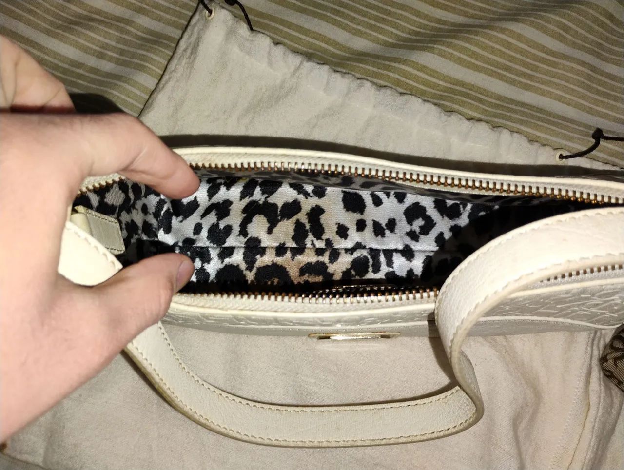 Duas Bolsas Victor Hugo Leathergoods - Foto 5