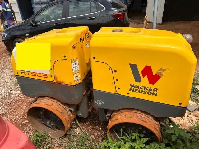rolo compactador controle remoto Wacker Ano 2024