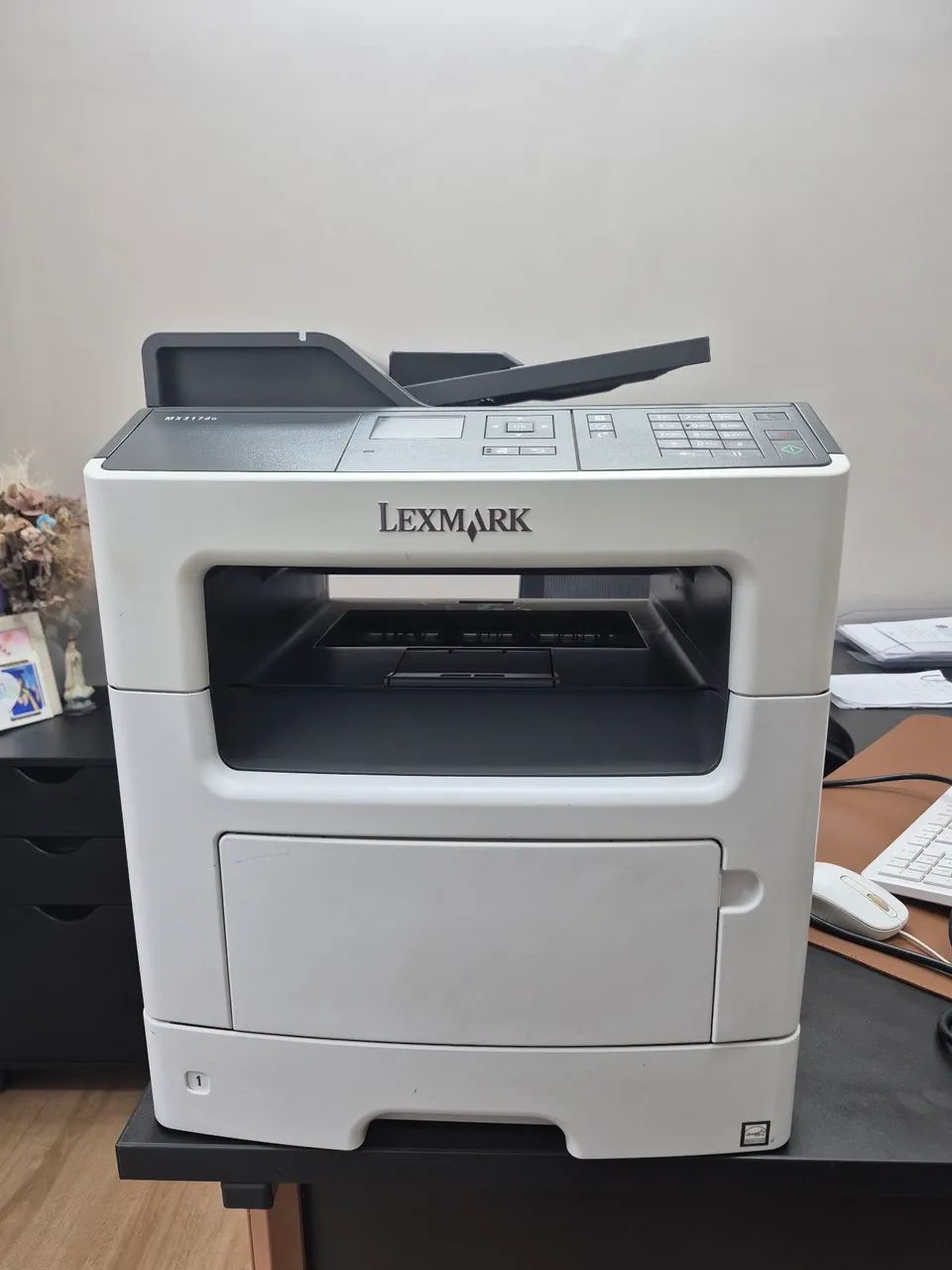 Impressora multifuncional LexMark MX317dn