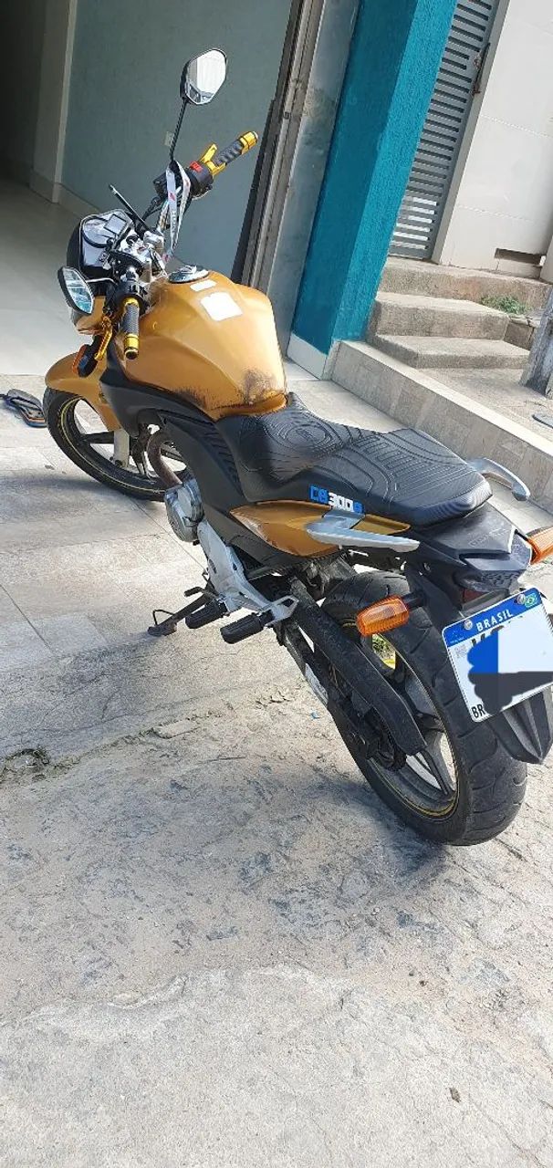 Honda CB300R 2010 - 4.500 km - Documentada - Foto 5
