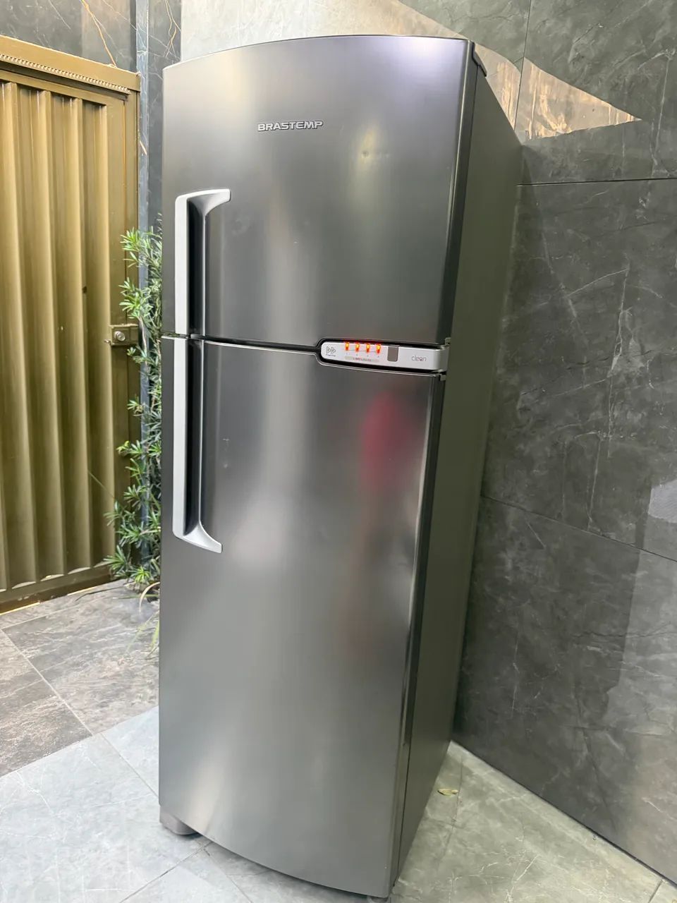 Geladeira Brastemp Duplex Fros Fre inox semi nova 220v