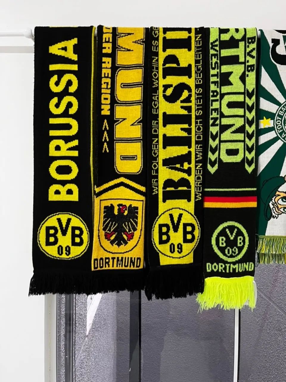 cachecol Borussia Dortmund BVB  - Foto 4