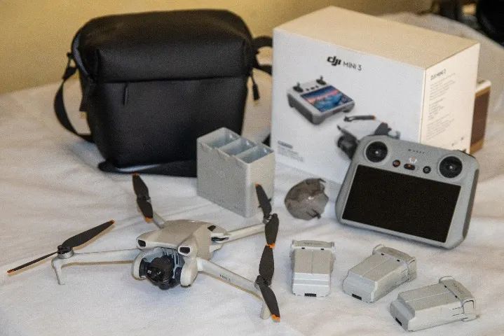 Drone DJI mini 3 combo flymore + Controle RC com tela - Foto 3
