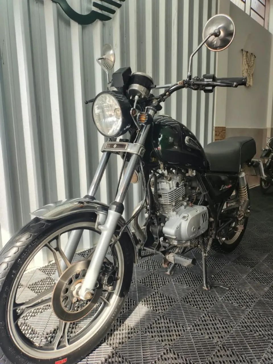 INTRUDER 125  - Foto 2