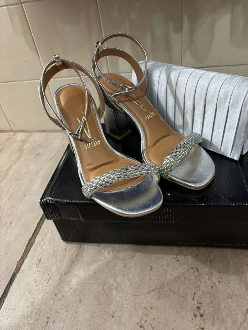 Vestido e sandália salto  - Foto 5