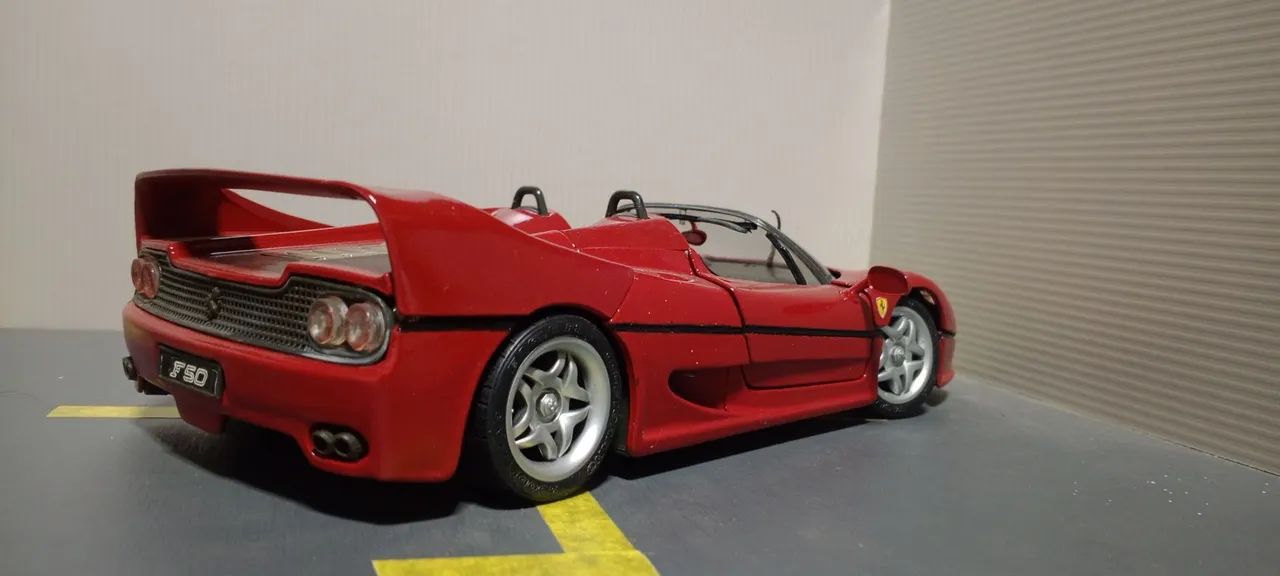 Ferrari F50 Maisto  - Foto 4