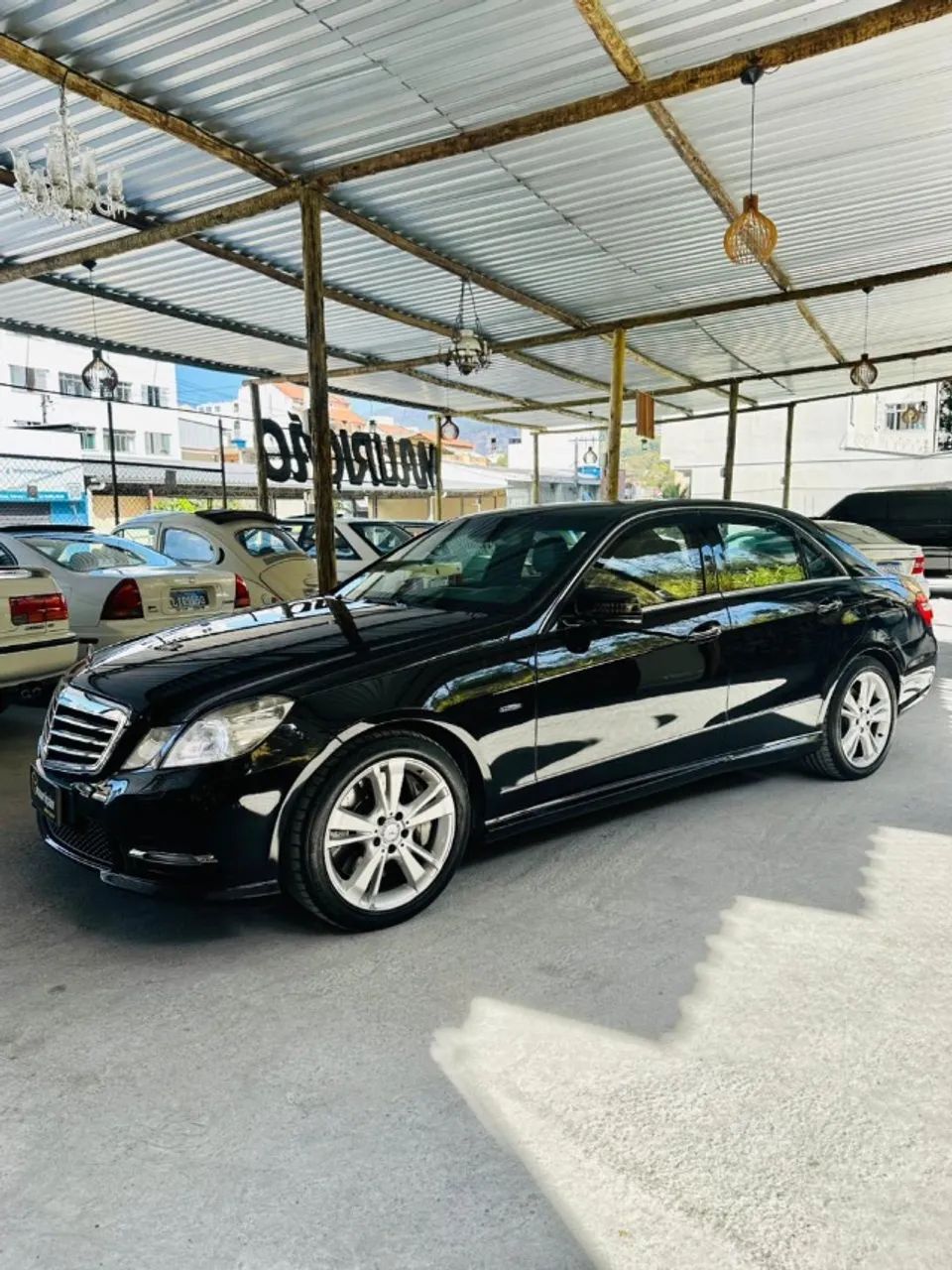 Mercedes-Benz E-500 CGI Guard VR4 5.5 V8 4P 2012