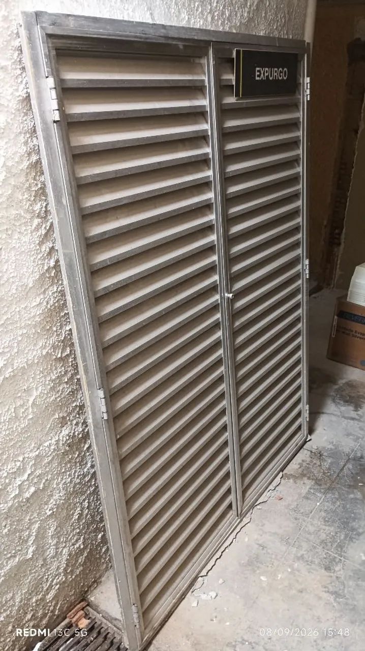 Portal com duas portas de alumínio  - Foto 2