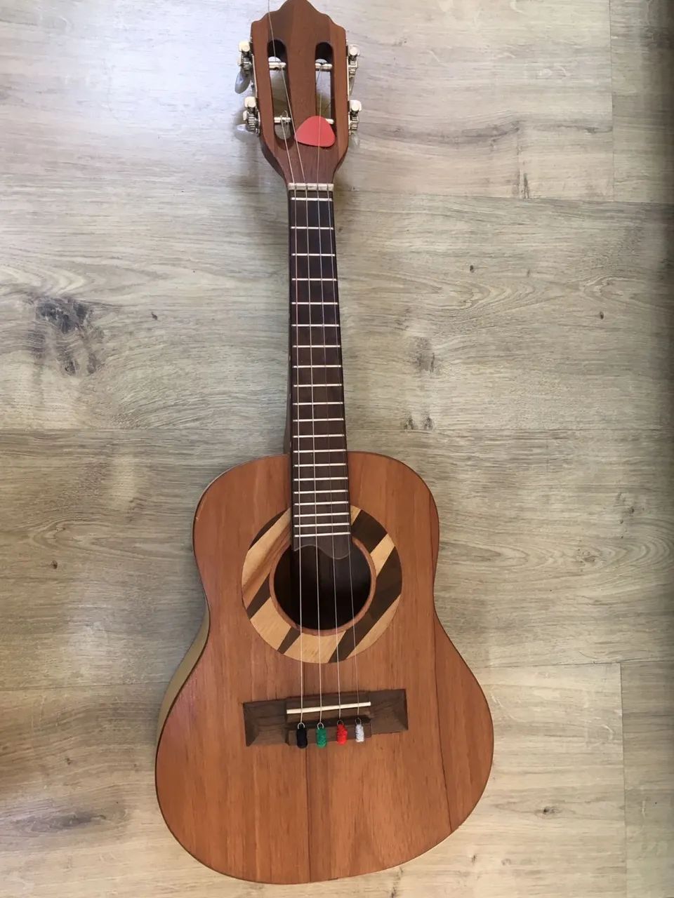 Cavaco Edu á Luthier 