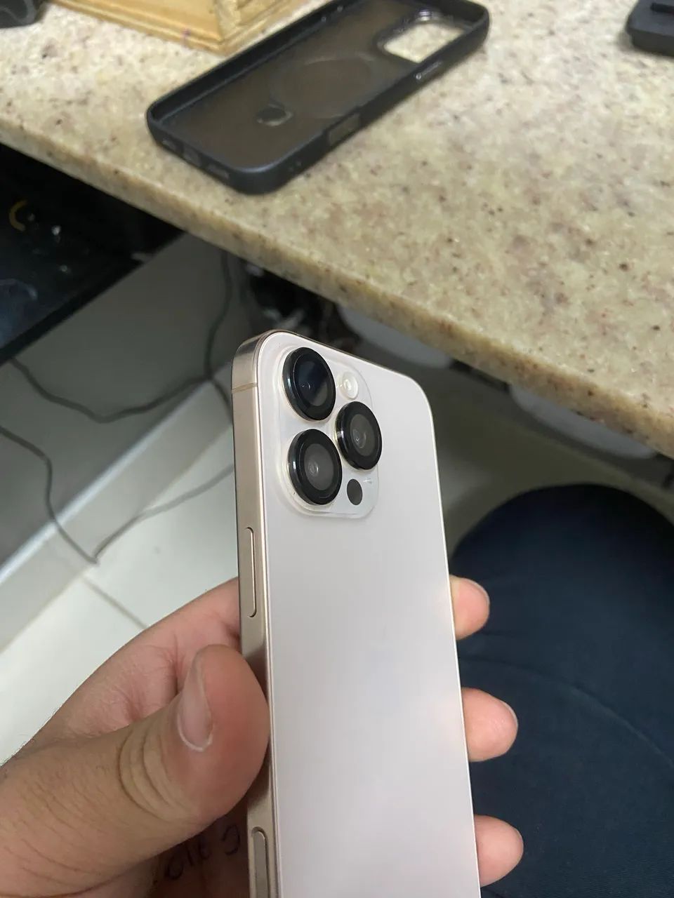 IPHONE 16 PRO MAX  - Foto 3