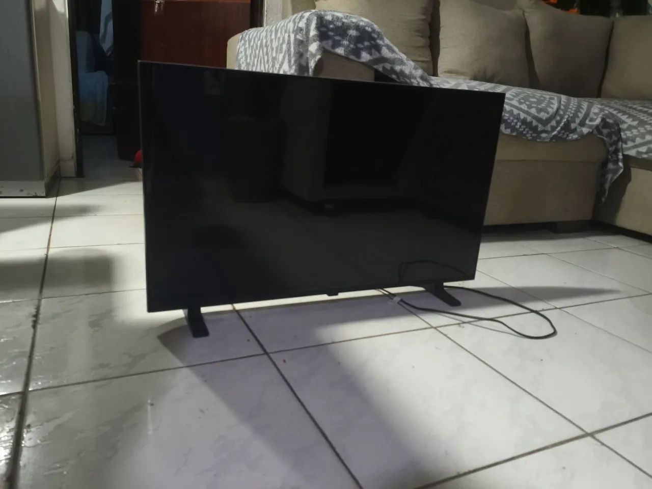 Smart TV LG 32? HD - Modelo 32LR650BPSA + Controle e Suporte