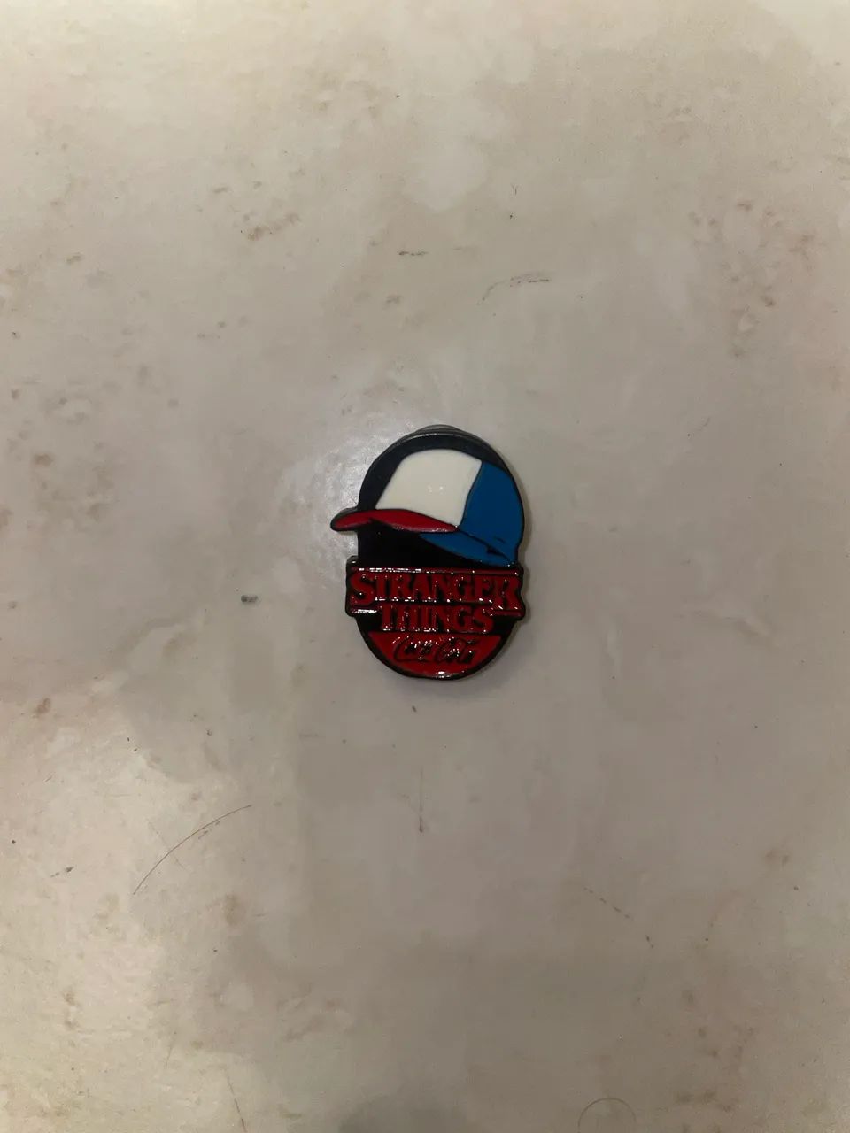 Broche stranger things e Coca Cola  - Foto 4