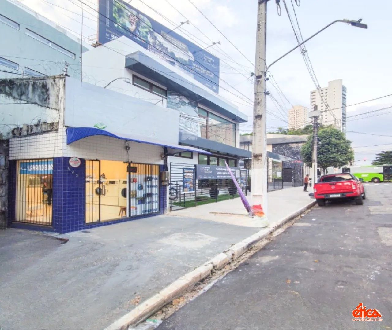 Loja comercial no Umarizal | med 77,00m² | Sala + Copa + Área Externa | - Cod. 105485 - Foto 2