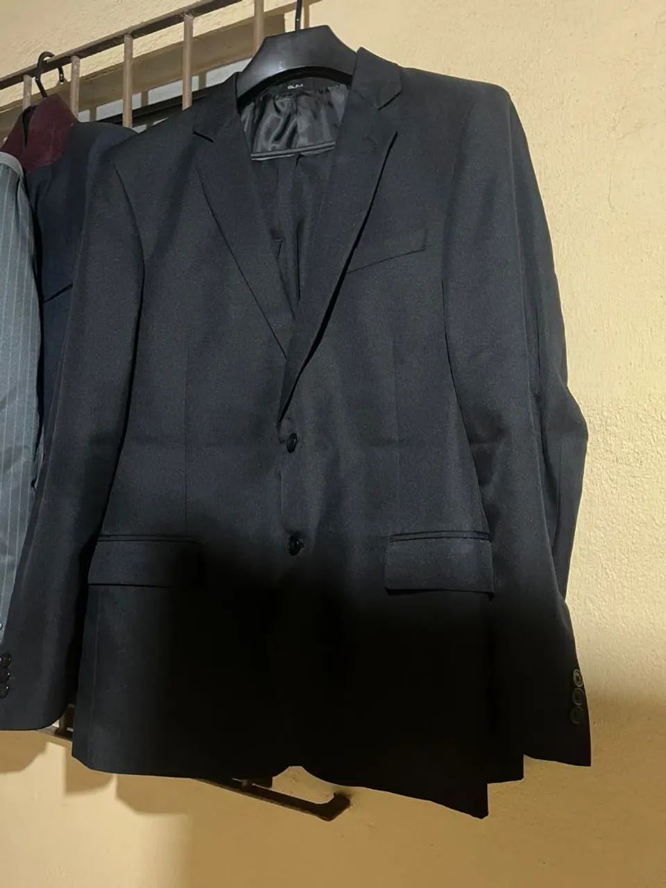 Ternos a venda - Foto 2