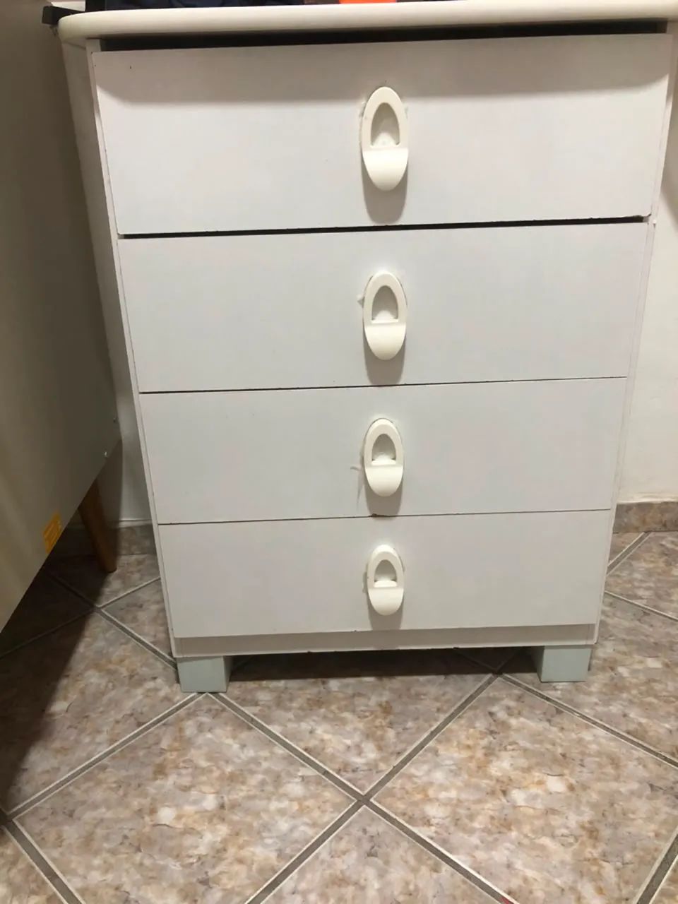  Cômoda super conservada