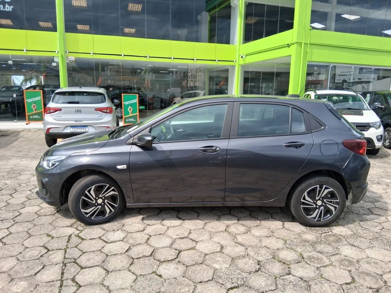 Chevrolet Onix Hatch LT 1.0 12V Flex Mec. 4P 2025 - Foto 2