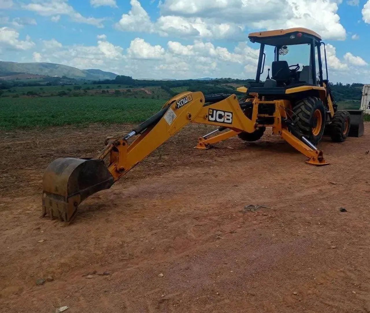 RETROESCAVADEIRA JCB 3CX 4x4 - Foto 3