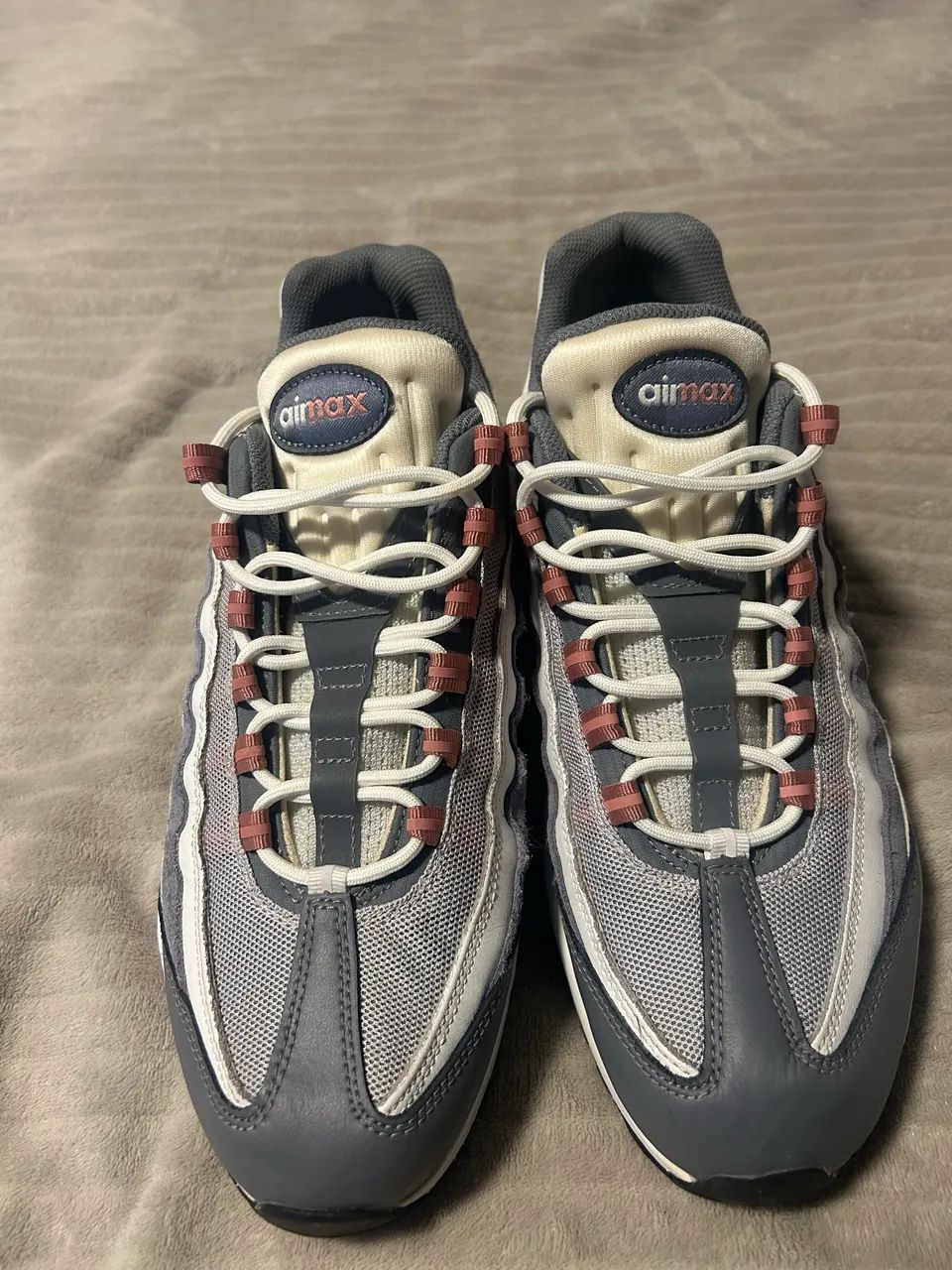Air max 95 cinza e branco red stardust TAM:43 - Foto 2