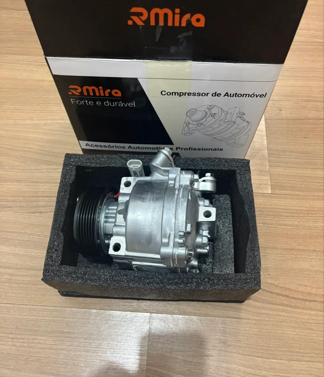 Compressor do ar condicionado do Nissan march Versa manual - Ar