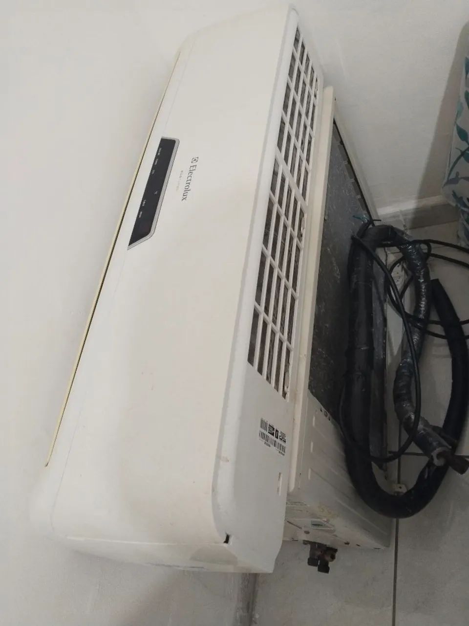 Vendo Ar condicionado Eletrolux 12 mil BTUs  - Foto 2