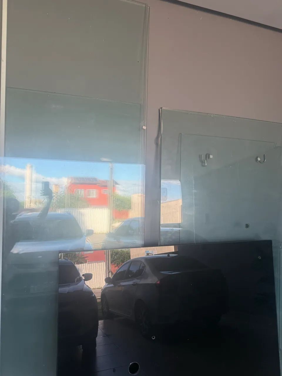Vendas de portas , dividias e janelas em vidros 8 mm