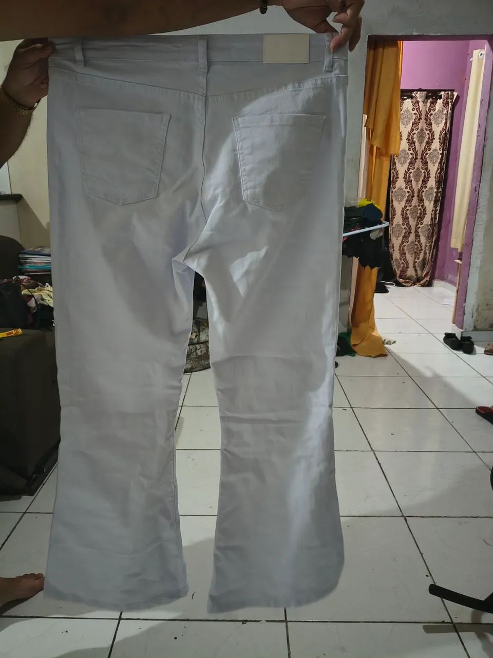 Calça branca flare 