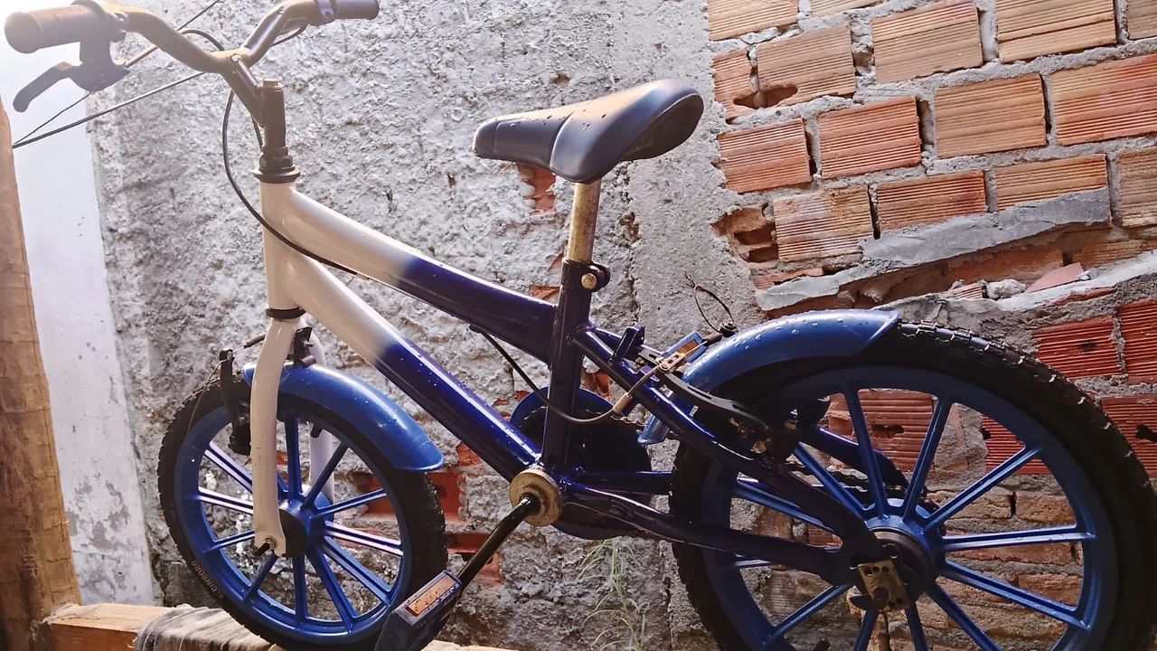Bicicleta  infantil  - Foto 4